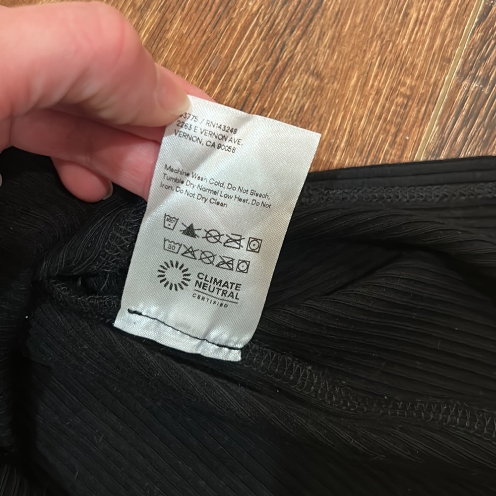 NWOT Reformation Laurena Knit Dress Black Small - Picture 12 of 12